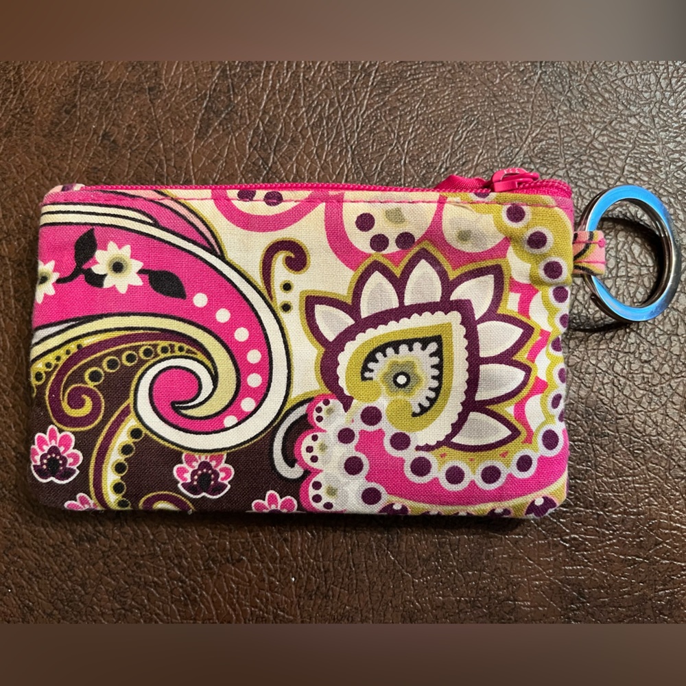 VERA BRADLEY ZIPPERED WALLET